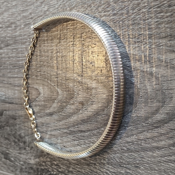 Vintage Sarah Coventry Goldtone Necklace - Picture 2 of 9